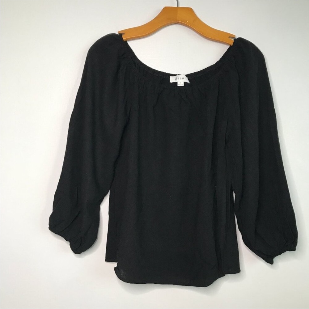 DANNI BLACK SATIN BLOUSE LONG SLEEVE SCOOPED NECK WOMENS SMALL